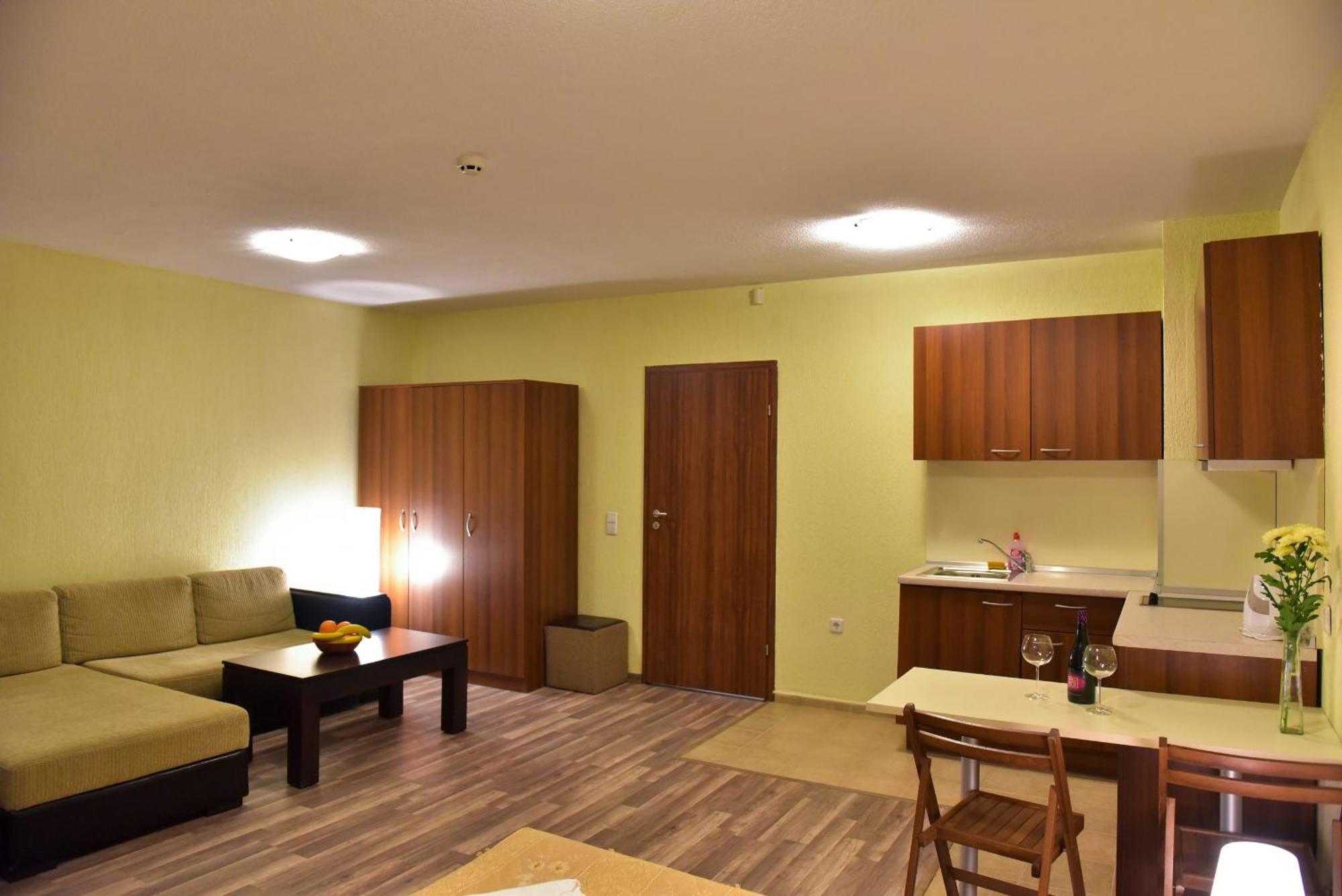 Apart Hotel Comfort Bansko Bagian luar foto