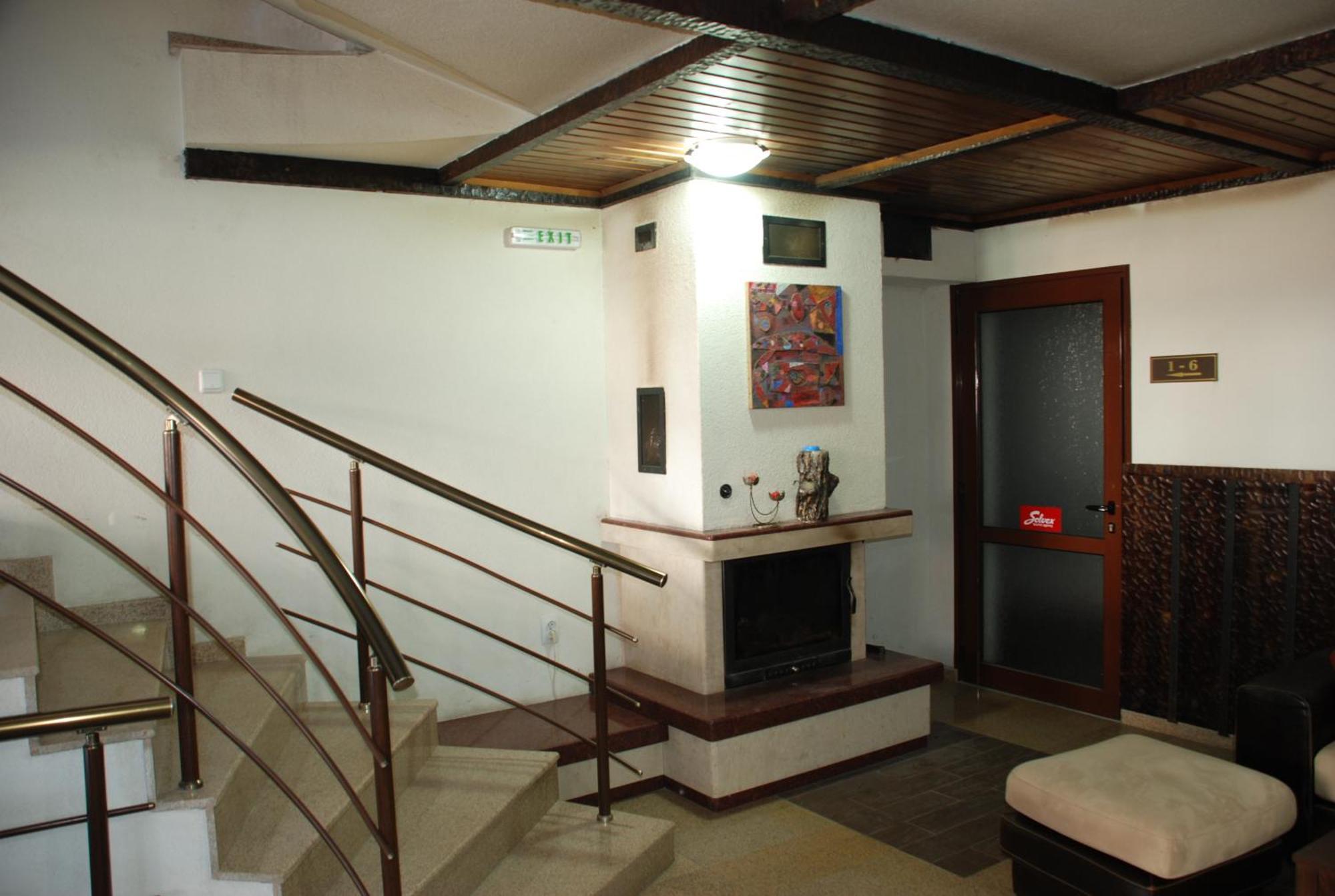 Apart Hotel Comfort Bansko Bagian luar foto
