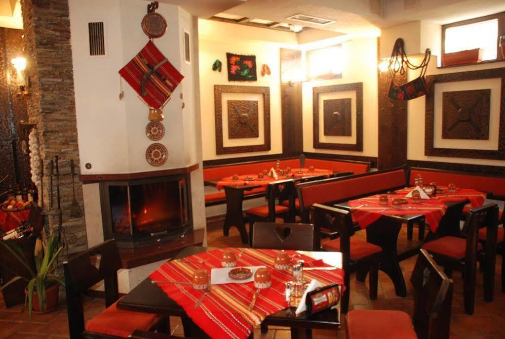 Apart Hotel Comfort Bansko Bagian luar foto